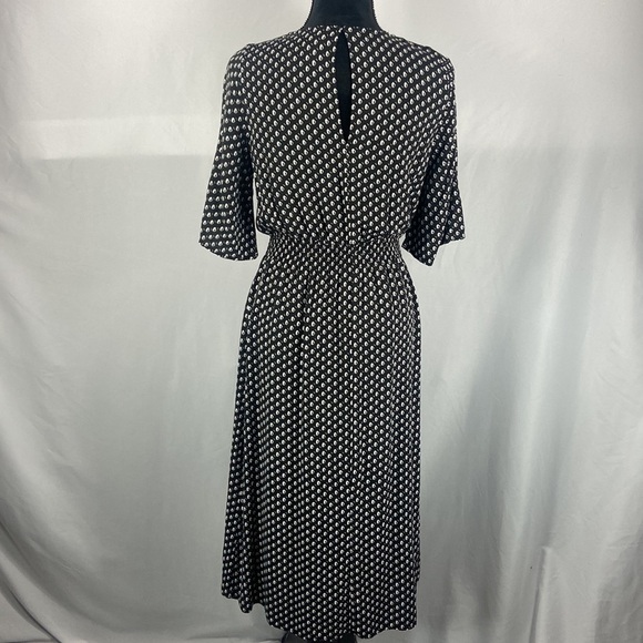 H&M Calf Length Black and White Patterned Dress with Elastic Waist - Picture 3 of 10